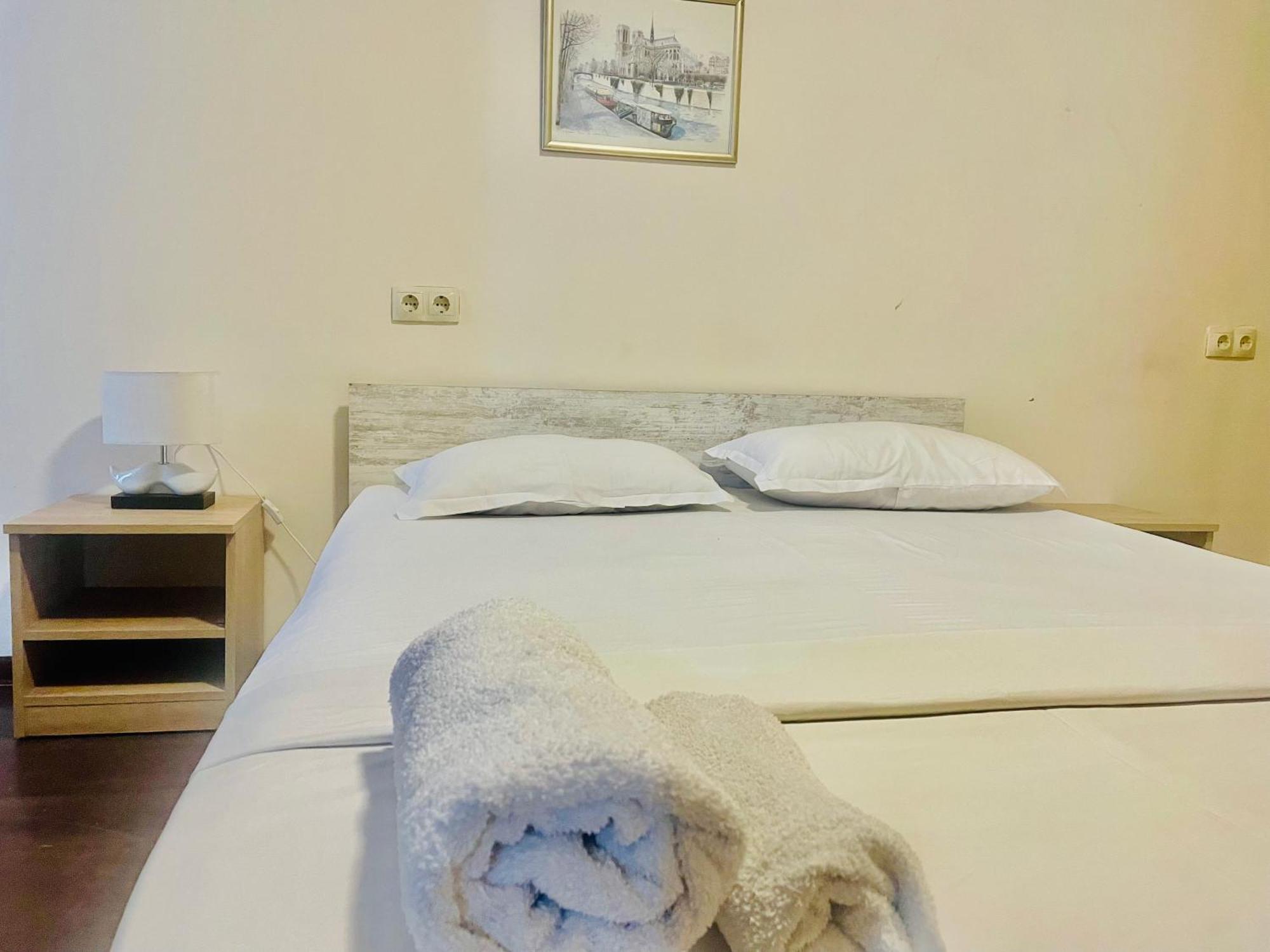 Bon Voyage Hostel Tbilisi ภายนอก รูปภาพ