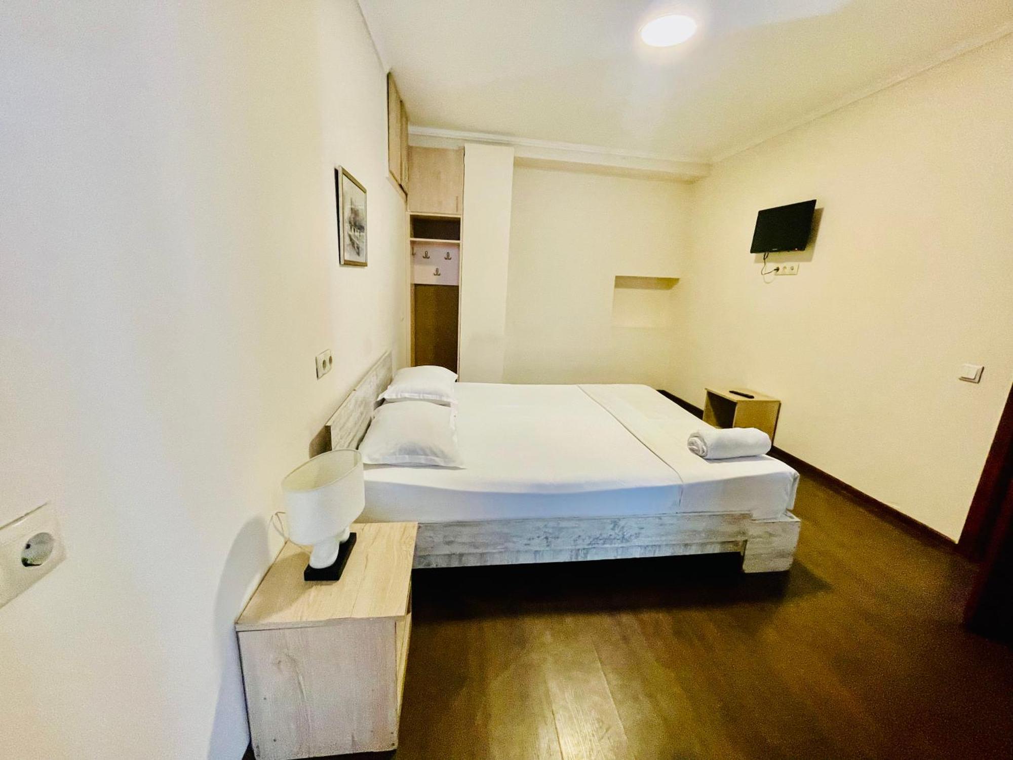 Bon Voyage Hostel Tbilisi ภายนอก รูปภาพ