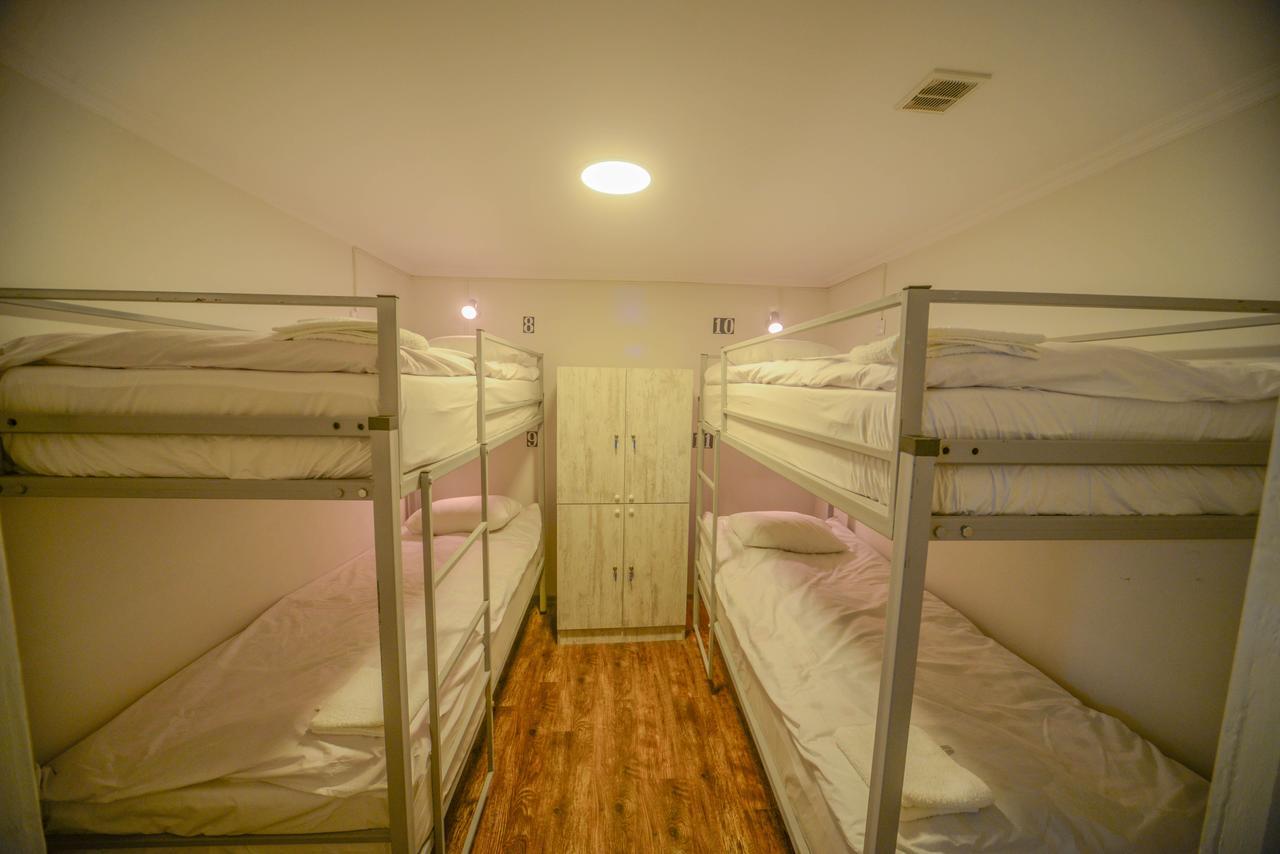 Bon Voyage Hostel Tbilisi ภายนอก รูปภาพ